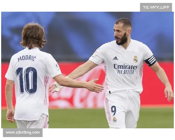 巴萨皇马欧冠争锋对比：解密两大豪门背后胜利秘诀全面透视深度看